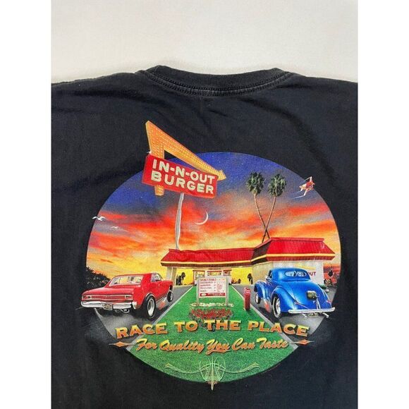 In N Out Burger California Car Graphic T-shirt Women Medium Black Short Sleeve - Picture 2 of 6